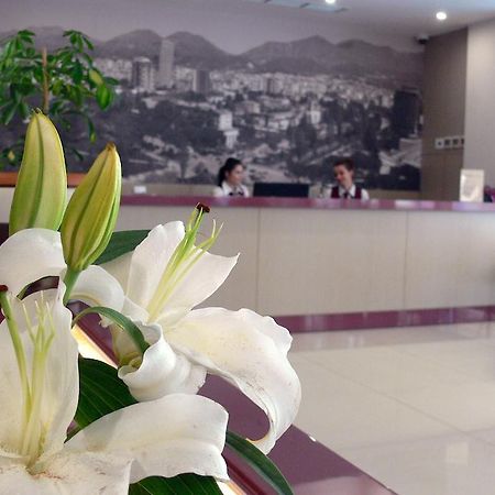 Sky 2 Hotel Tirana Zewnętrze zdjęcie
