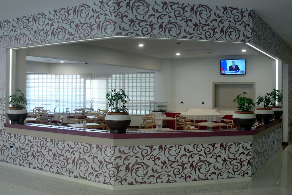 Sky 2 Hotel Tirana Zewnętrze zdjęcie