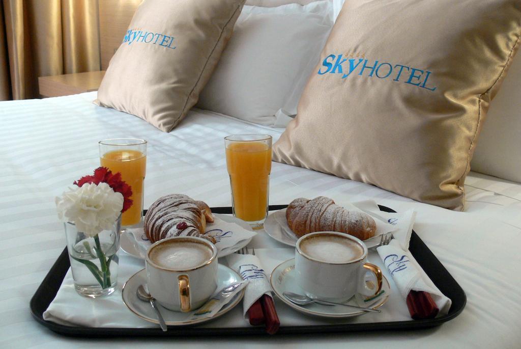 Sky 2 Hotel Tirana Zewnętrze zdjęcie