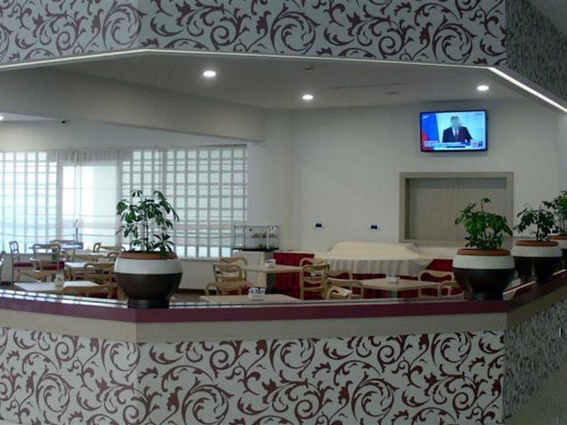 Sky 2 Hotel Tirana Zewnętrze zdjęcie
