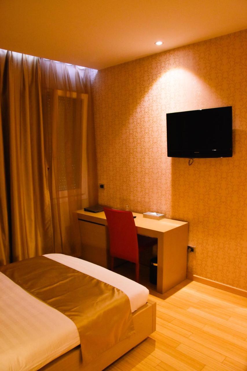 Sky 2 Hotel Tirana Zewnętrze zdjęcie