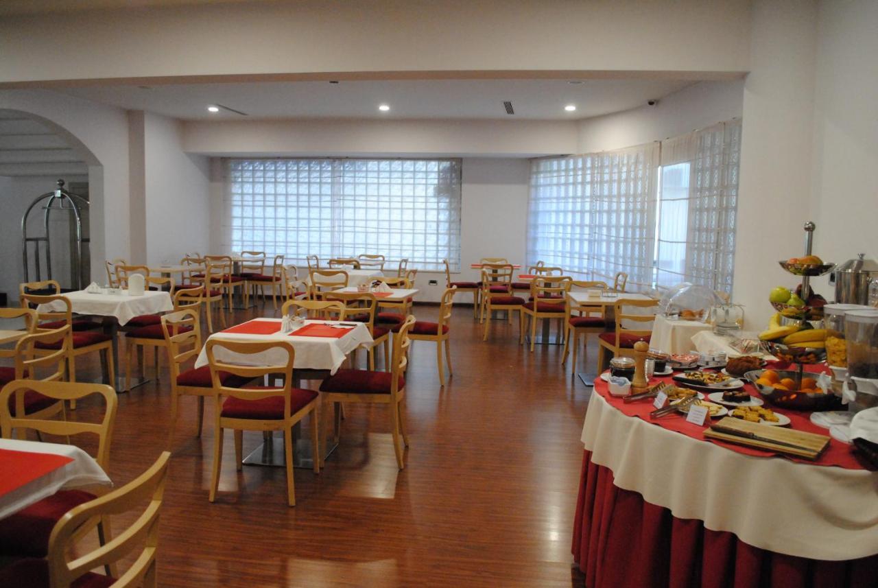 Sky 2 Hotel Tirana Zewnętrze zdjęcie