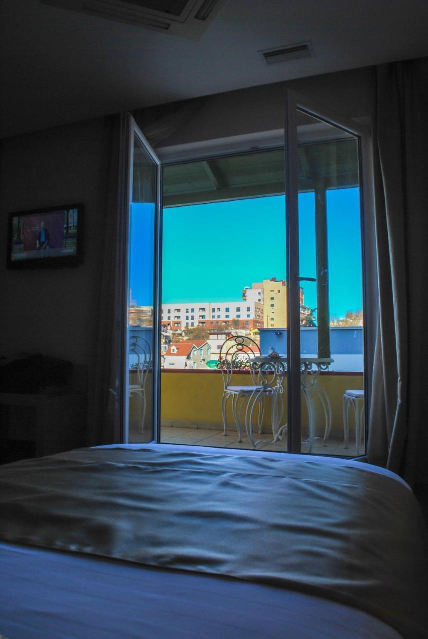 Sky 2 Hotel Tirana Zewnętrze zdjęcie
