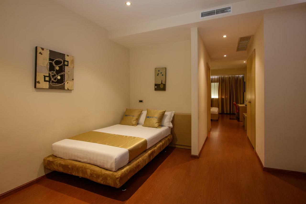 Sky 2 Hotel Tirana Zewnętrze zdjęcie
